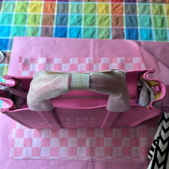 🌸 MARC JACOBS THE LEATHER MEDIUM TOTE BAG 🌸 NWT 🌸 - Picture 12 of 16